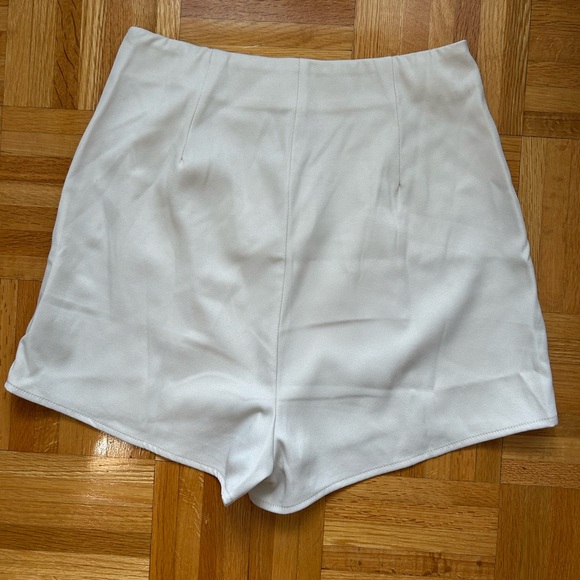 Princess Polly skort - Picture 2 of 3